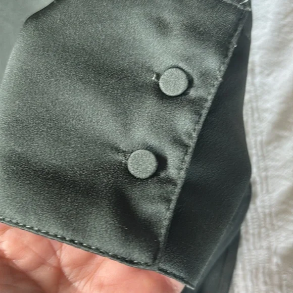 💥 H&M Blouse - Picture 3 of 11